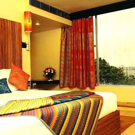 ​Justa Hyderabad Hotel ภายนอก รูปภาพ